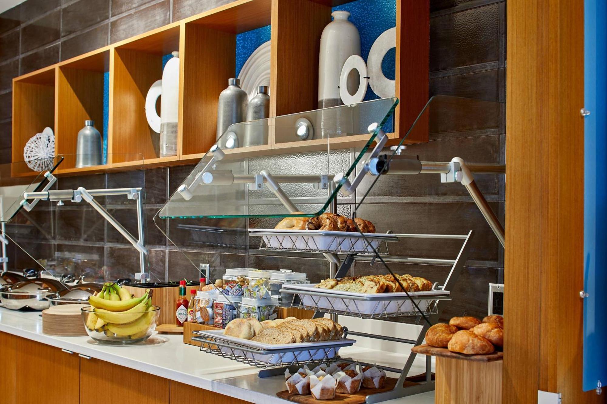 Springhill Suites Charlotte At Carowinds Экстерьер фото