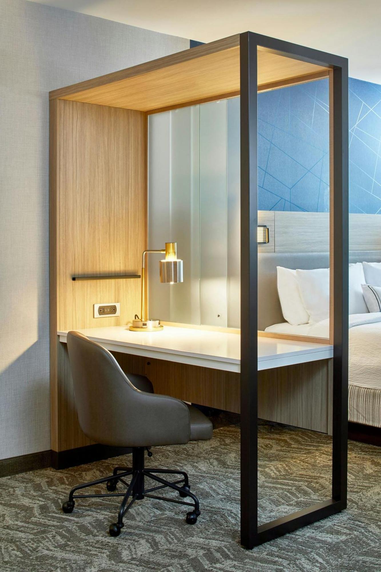 Springhill Suites Charlotte At Carowinds Экстерьер фото